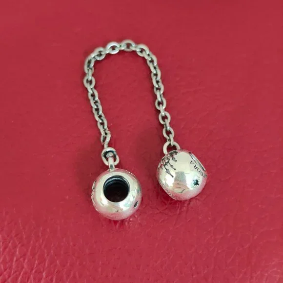 Pandora Disney Parks Castle Silver Safety Chain - Picture 5 of 5